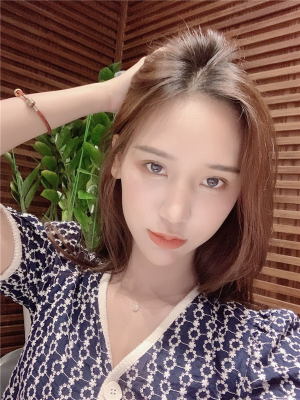 兄弟请我上海黄浦区高级足浴养身会所,环境好服务相当常热情