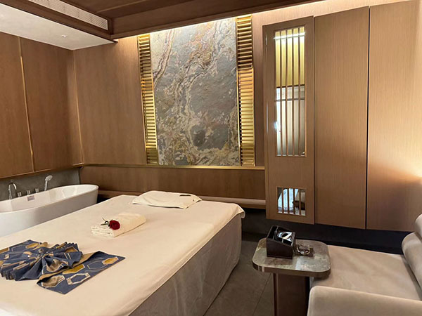 兄弟请我浦东高端洗浴减压会所(浦东哪个酒店有按摩)
